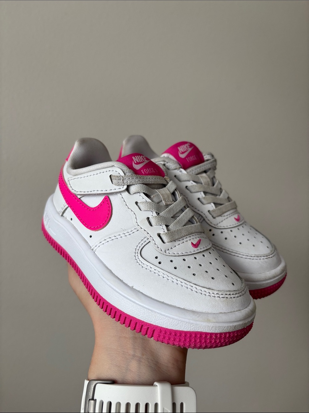 Nike AIR FORCE 1 WHITE/LASER FUCHSIA kids size 8 C lace up Velcro sneakers - Picture 6 of 14